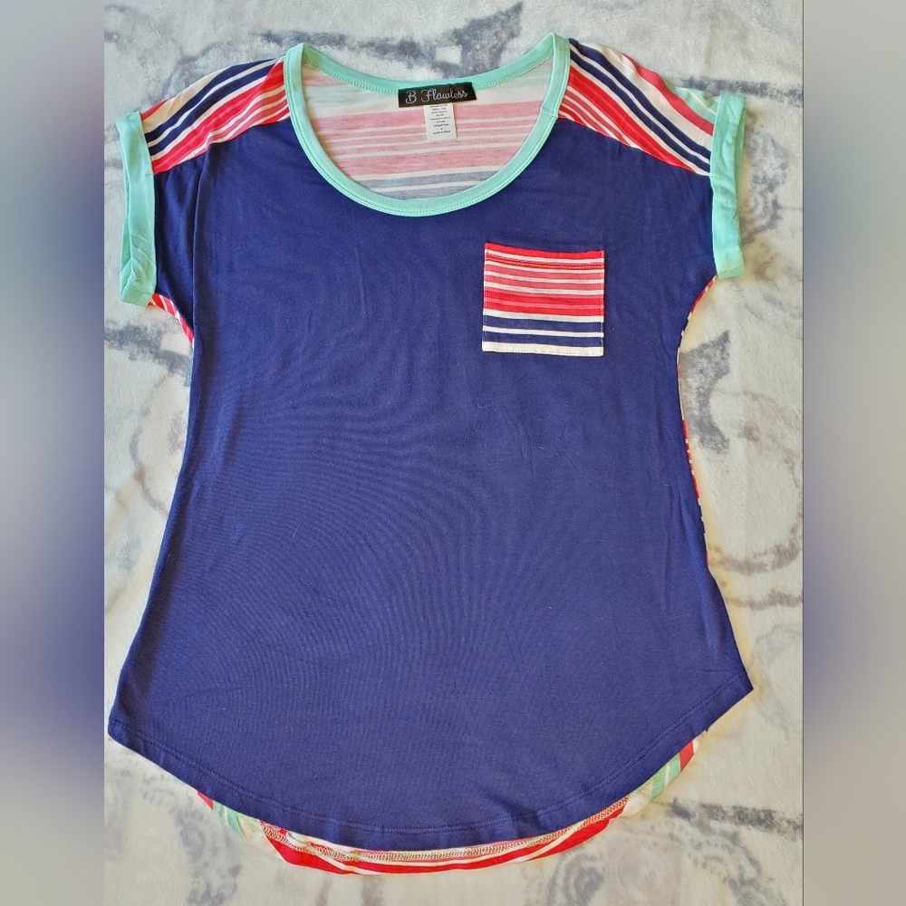 B Flawless Pocket Tee - Picture 3 of 8